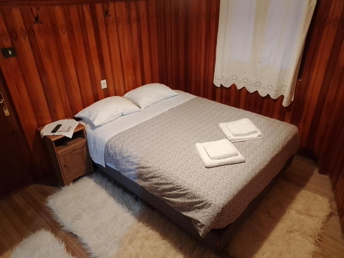 Arka Metsovo Hotel Bagian luar foto